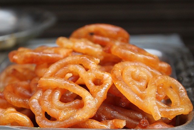 Top 5 Must-Try Indian Snacks You Can't Resist